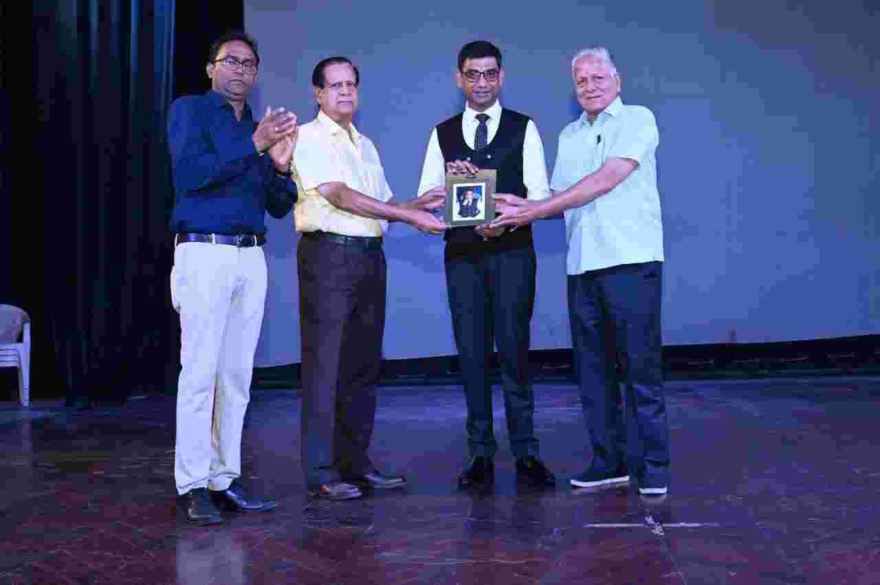 Motivational Speaker Saurabh  Jain @Mahaveer College