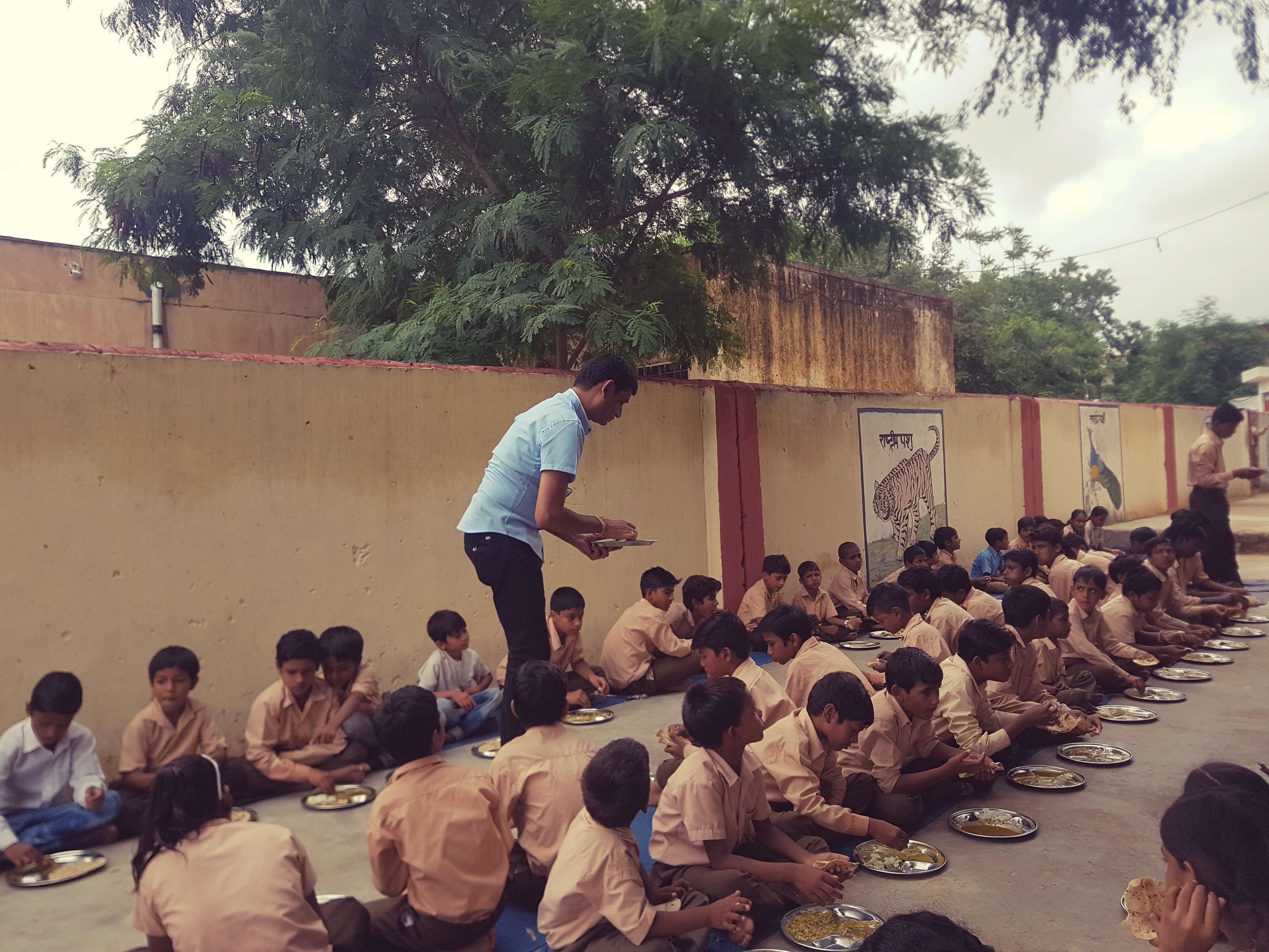 Feeding Hope: Pragya Institute's Collaboration with Akshaya Patra Foundation and Tapobhumi Praneta Welfare Foundation