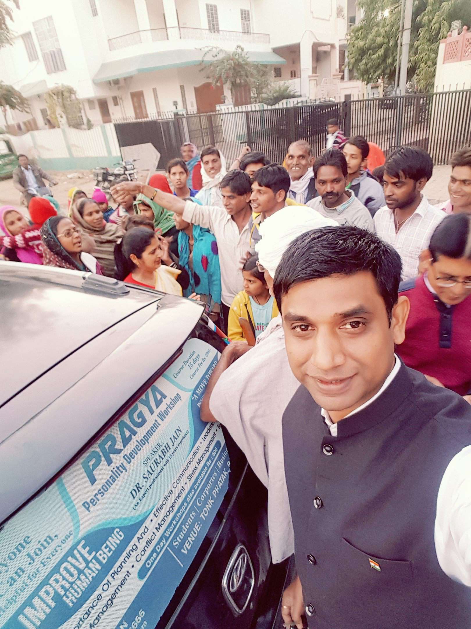 Clothes Distribution @ 5000 People by Pragya Institute