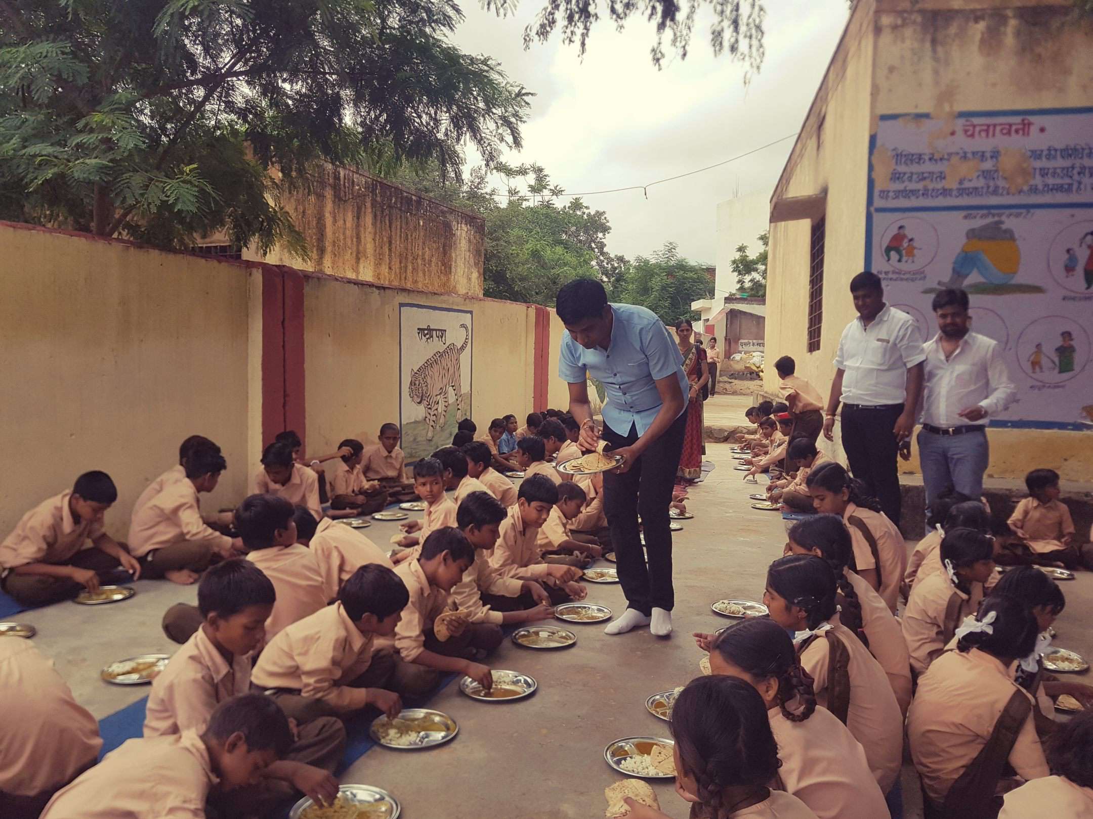 Food Distribution @ 11000 People by Pragya Institute 